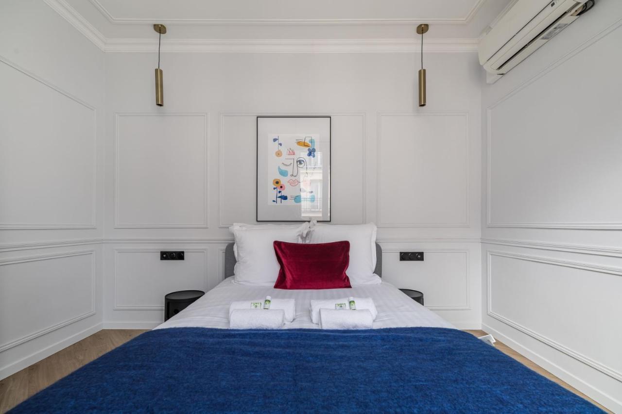 Poetic Stay - Champs Elysees Paris Eksteriør billede